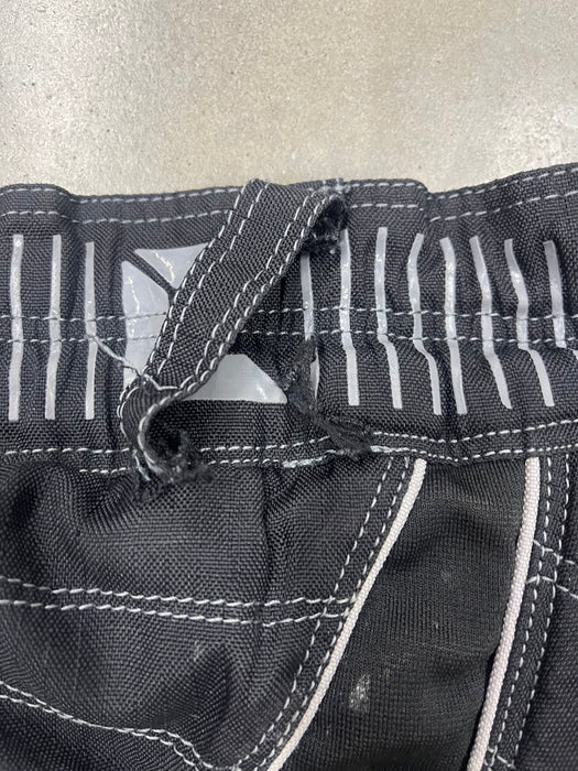 USED Exalt Thrasher V3 Pants Large